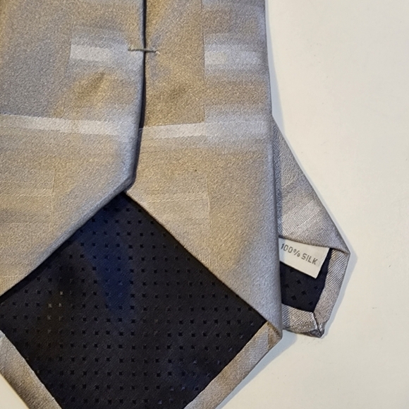 Pierre Cardin gray silk tie new - Picture 4 of 6